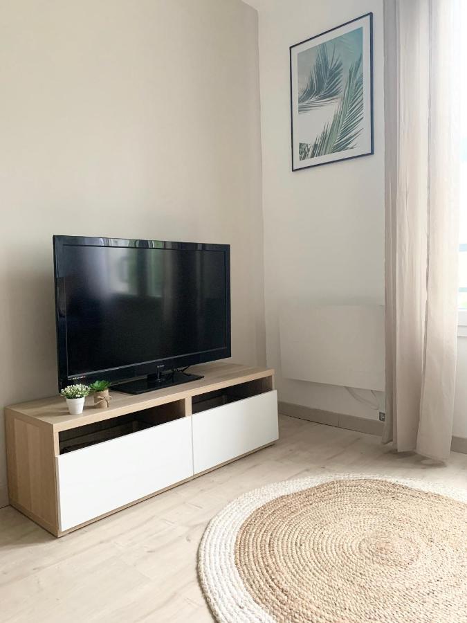 Studio 30M2 - Au Pied De La Gare - Parking Cergy Kültér fotó
