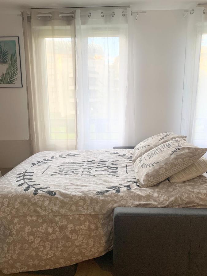 Studio 30M2 - Au Pied De La Gare - Parking Cergy Kültér fotó